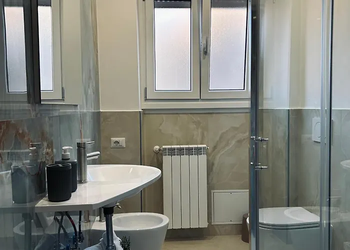Bed & Breakfast - 200m Dalla Metro A Subaugusta Roma