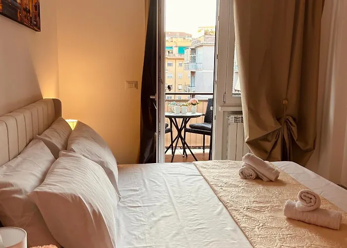 Bed & Breakfast - 200m Dalla Metro A Subaugusta 4*