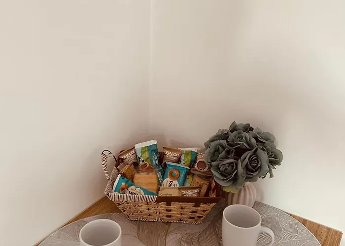 - 200m Dalla Metro A Subaugusta Bed & Breakfast Roma